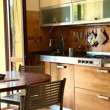 N293 - Numana, Comodo Trilocale In Zona Tranquilla Appartement